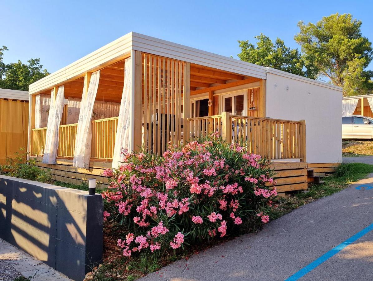 Privilege Resorts Exclusive Camping Villas Селце Экстерьер фото